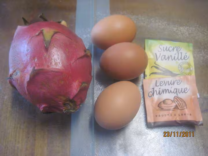 Gateau au fruit pitaya au micro ondes