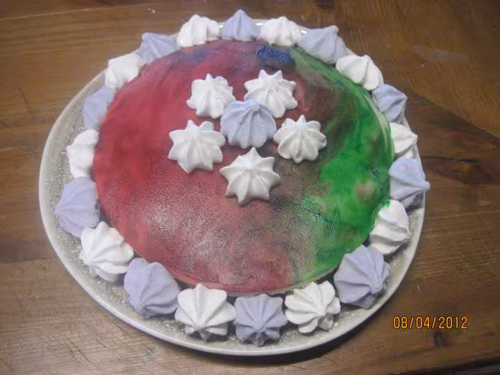 Gateau au lait de coco et meringues