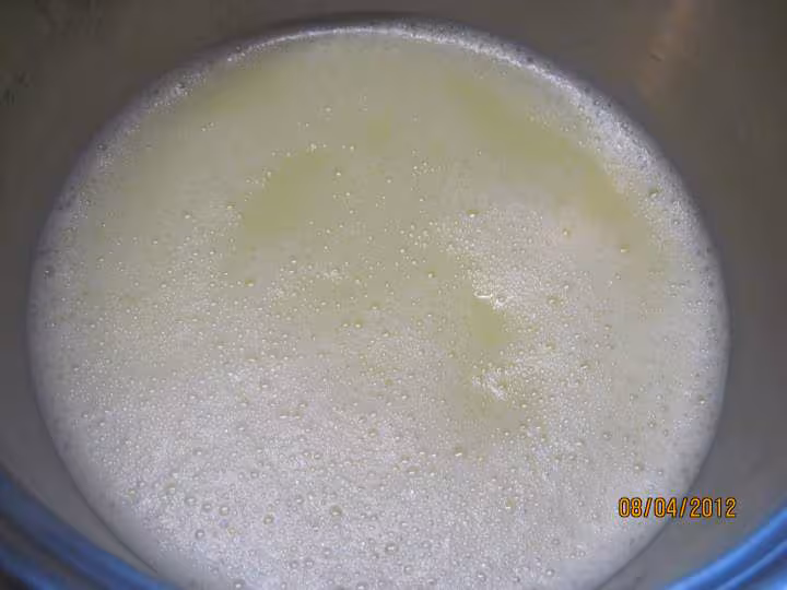 Gateau au lait de coco et meringues