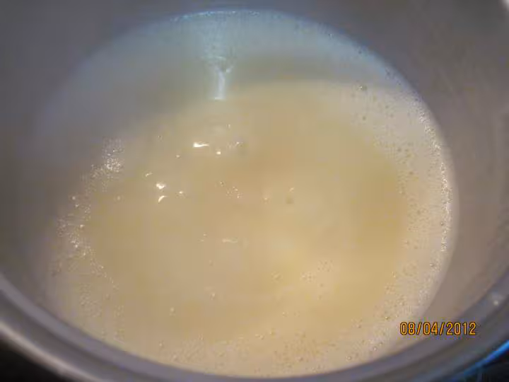 Gateau au lait de coco et meringues
