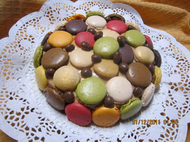 Gateau aux macarons chocolate creme au beurre