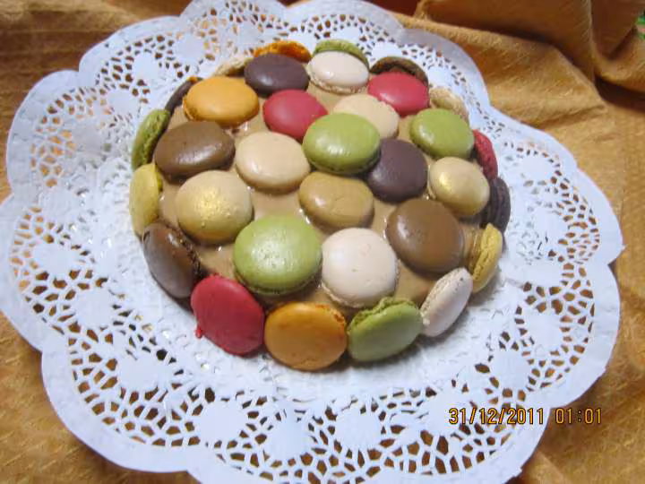 Gateau aux macarons chocolate creme au beurre