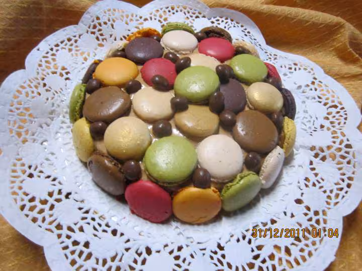 Gateau aux macarons chocolate creme au beurre
