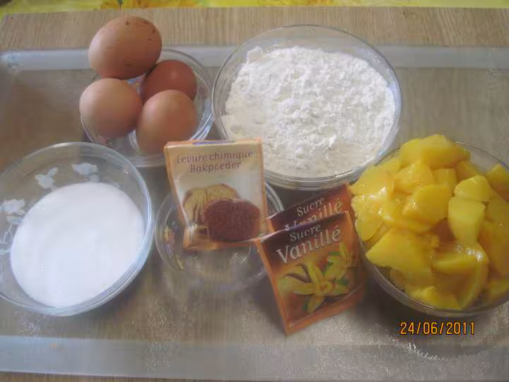 Gateau aux peches jaunes