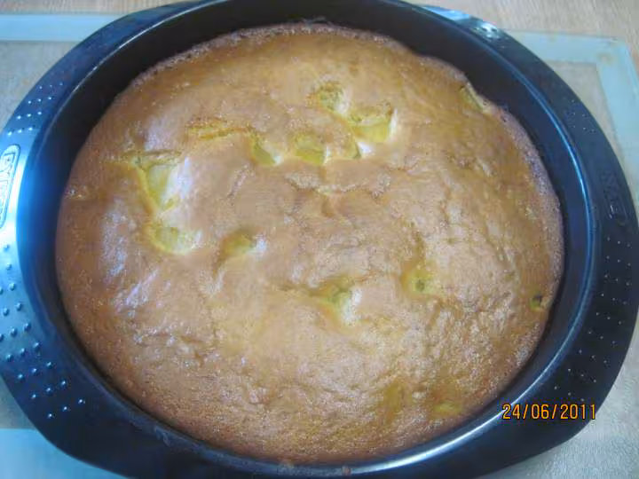 Gateau aux peches jaunes
