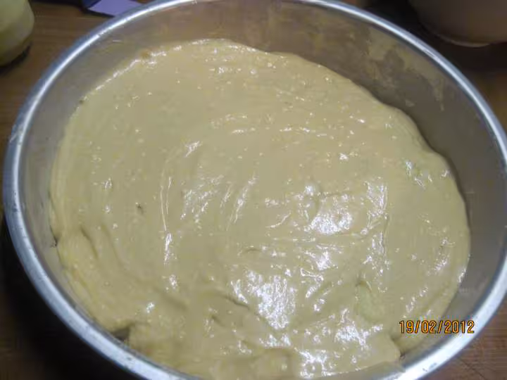 Gateau aux pommes et au miel de fleurs
