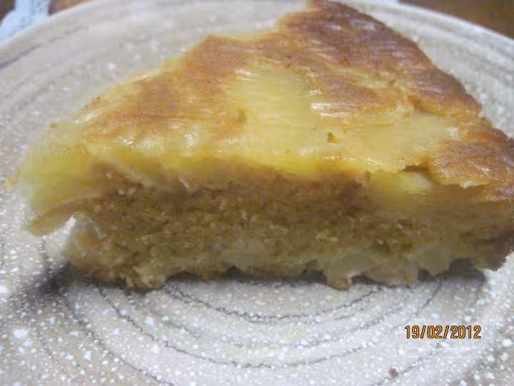 Gateau aux pommes et au miel de fleurs