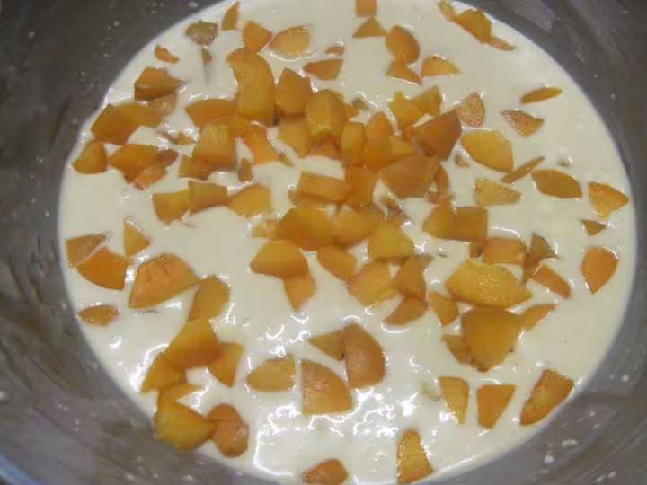Gateau clafoutis aux abricots a la creme fraiche