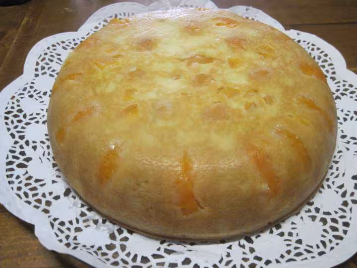 Gateau clafoutis aux abricots a la creme fraiche