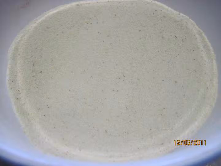 Gateau de semoule au nappage de chocolat