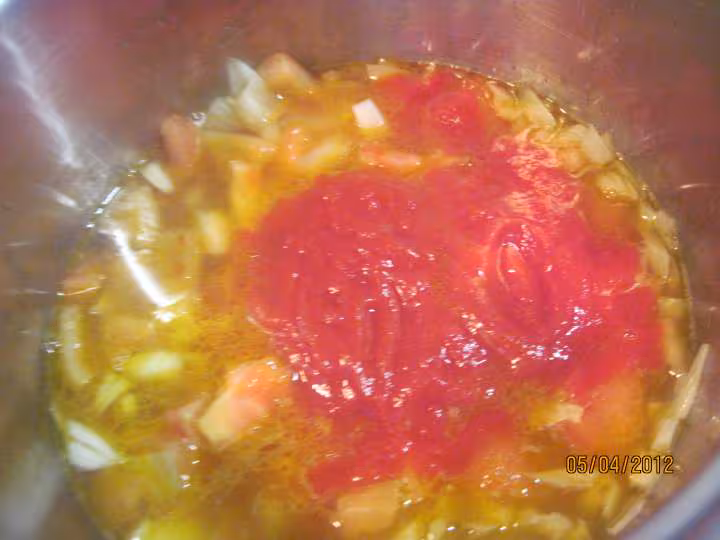 Godiveaux a la sauce tomate aux champignons