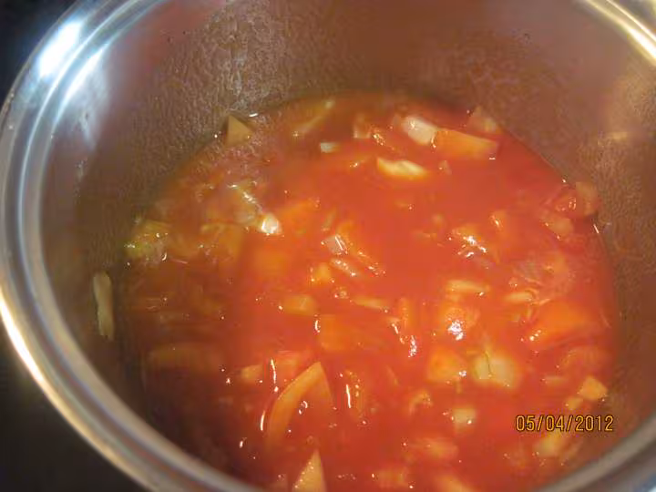 Godiveaux a la sauce tomate aux champignons