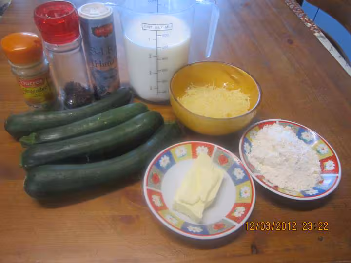 Gratin de courgettes a la bechamel persillee