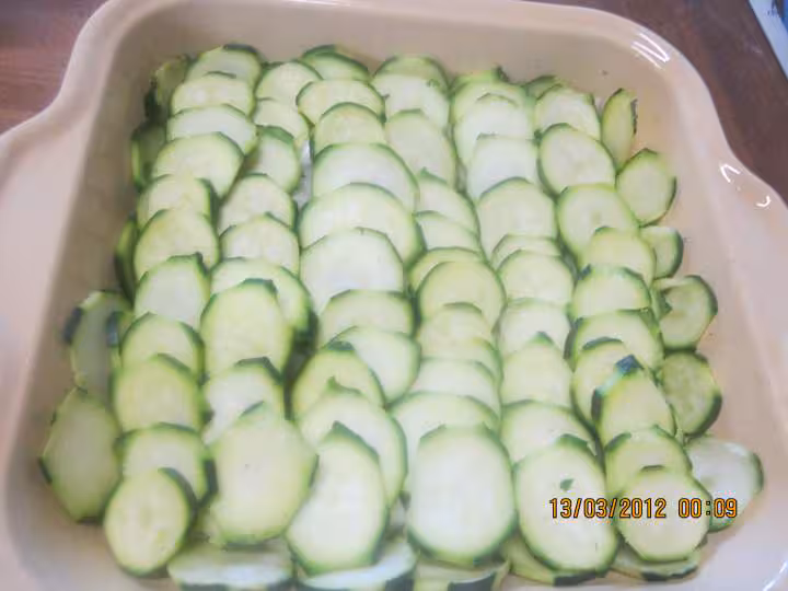 Gratin de courgettes a la bechamel persillee