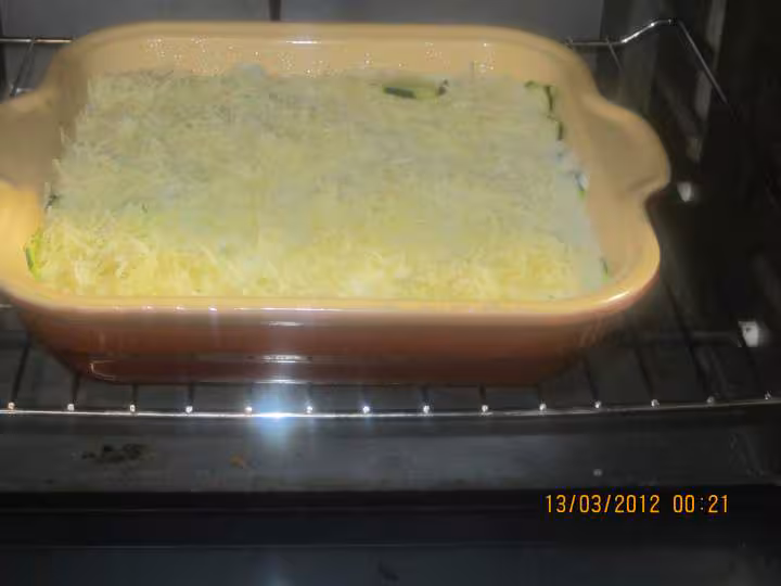 Gratin de courgettes a la bechamel persillee
