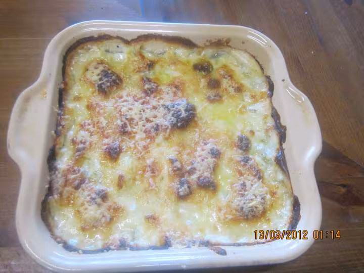 Gratin de courgettes a la bechamel persillee