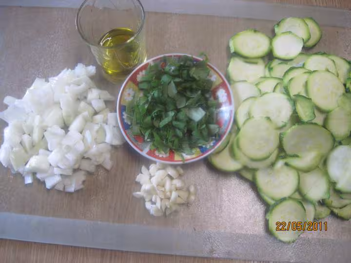 Gratin de courgettes a la sauce tomate et basilic