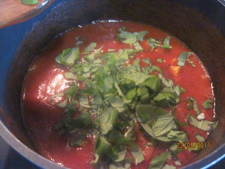 Gratin de courgettes a la sauce tomate et basilic