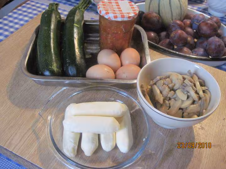 Gratin de courgettes champignons et quenelles au four
