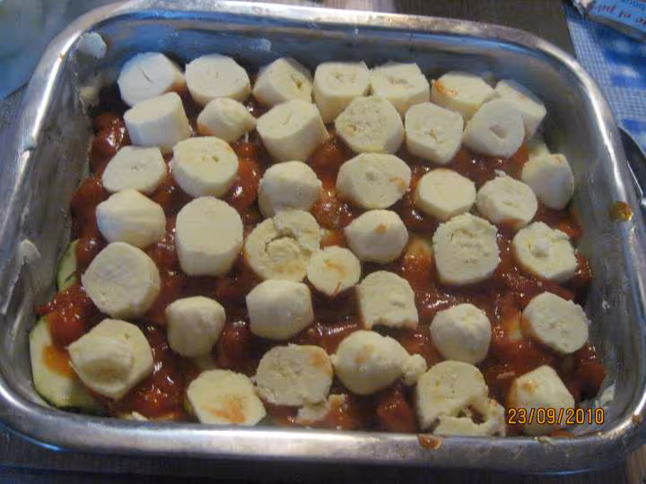 Gratin de courgettes champignons et quenelles au four