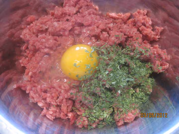 Gratin de poieaux pomme de terre et boeuf hache
