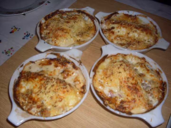 Gratin de souffles quenelles au four photo