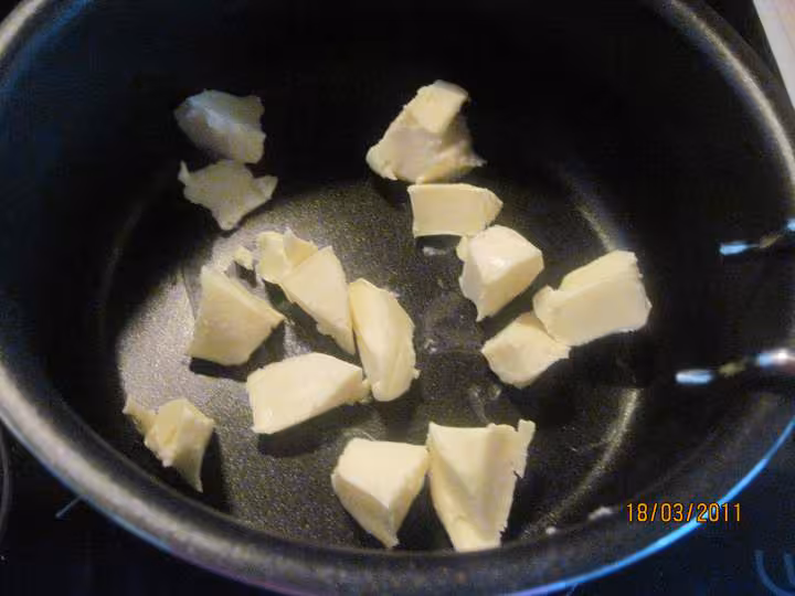 Gratn de quenelles au poisson a la bechamel