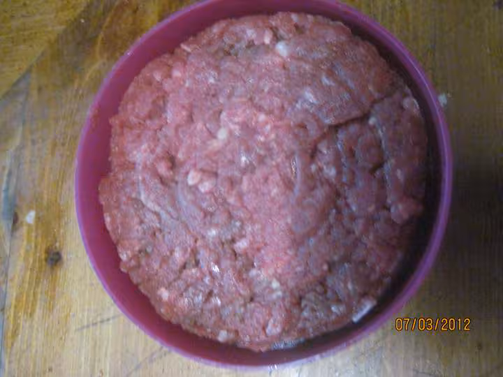 Hamburgers geants au boeufs hache