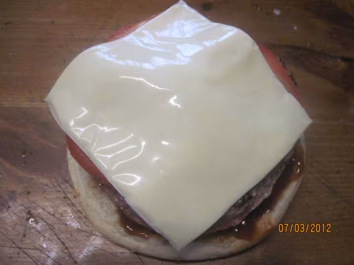 Hamburgers geants au boeufs hache