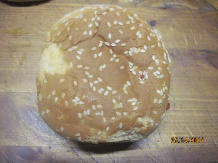 Hamburgers sucre aux fruits rouge et confiture