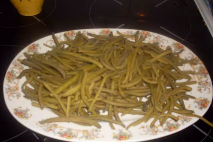 Haricots violets cuits verts
