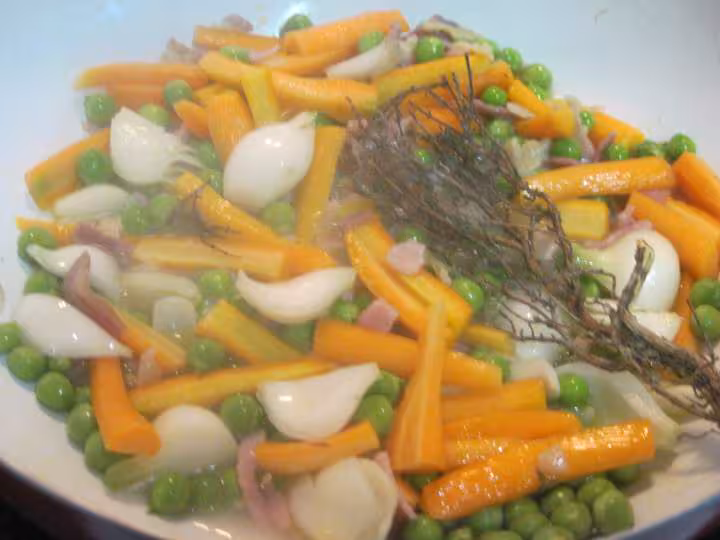Jardiniere de legumes aux pommes de terre vitelottes