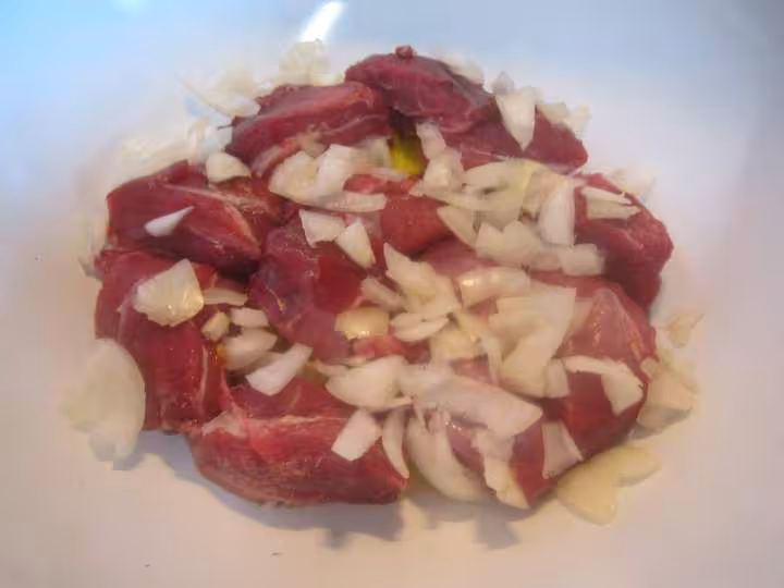 Joues de boeuf aux carottes et basilic