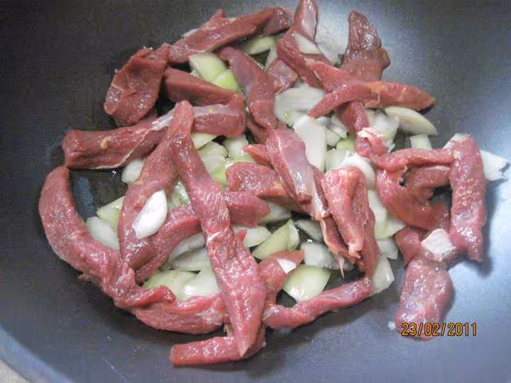 Lamelles de steaks de canard cuisinees