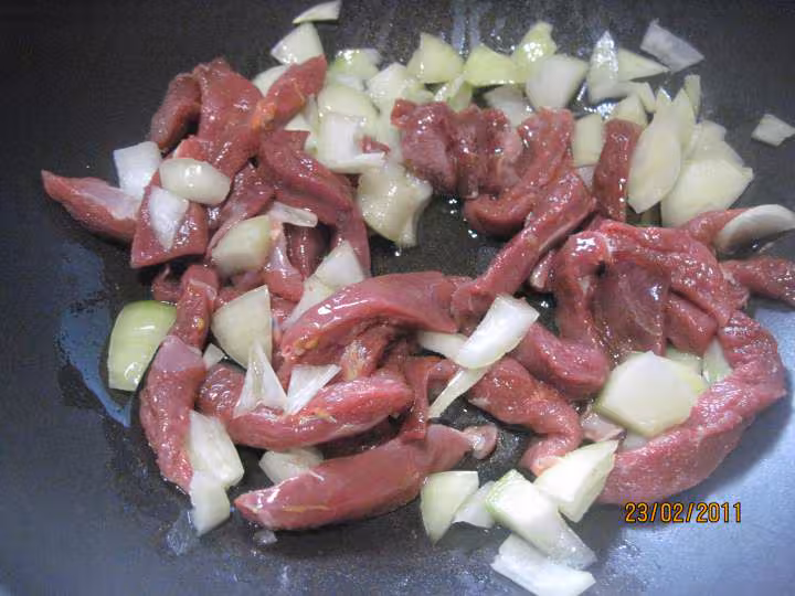 Lamelles de steaks de canard cuisinees