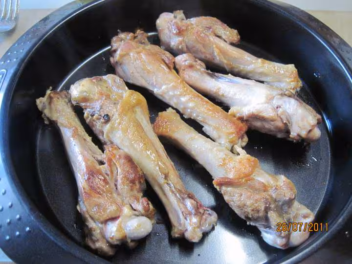 Manchons de canard a la sauce tomates