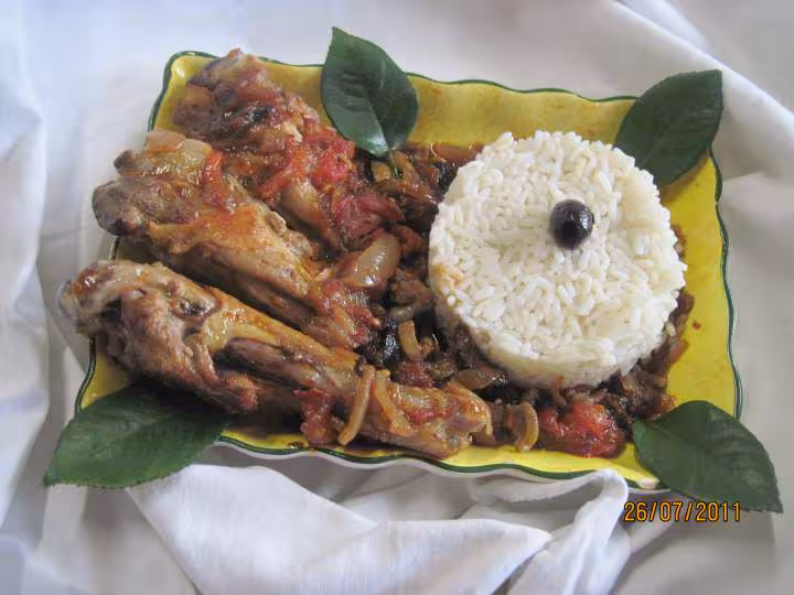 Manchons de canard a la sauce tomates