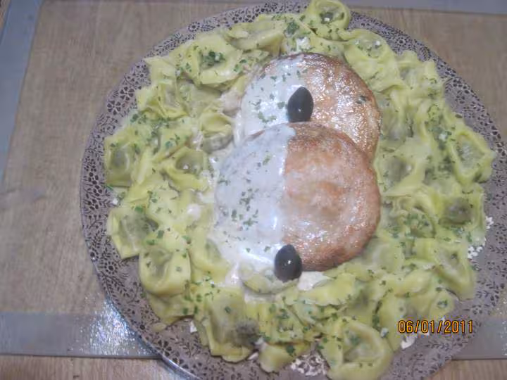 Medaillons de saumon rose au tortillini champignons