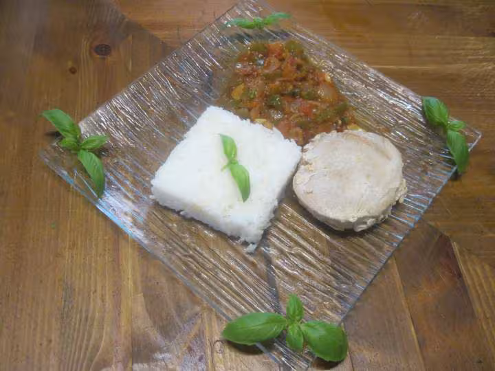 Medaillons de thon a la sauce tomate