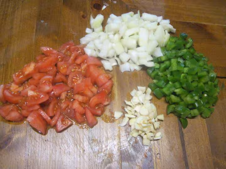 Medaillons de thon a la sauce tomate