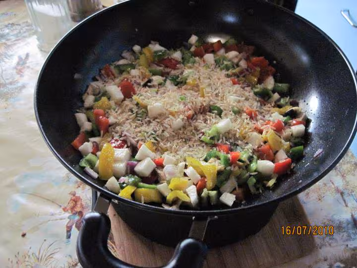 Melee de fruits mer et legumes wok