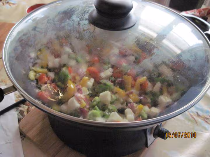Melee de fruits mer et legumes wok