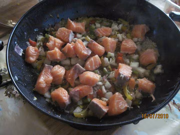 Melee de fruits mer et legumes wok