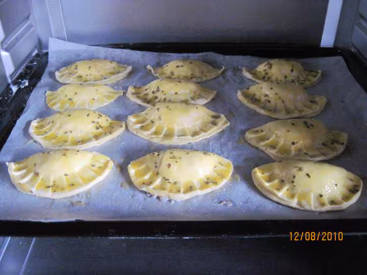 Mini chaussons feuilletees garnis sales