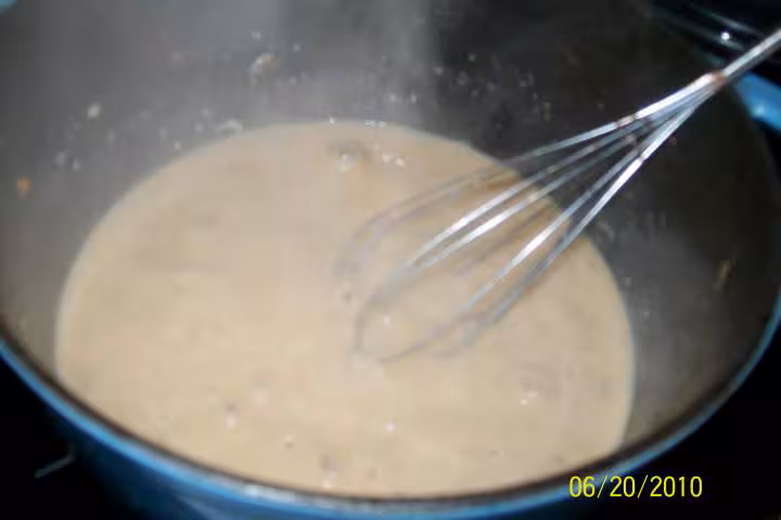 Morceaux de poulet aux vin et legumes