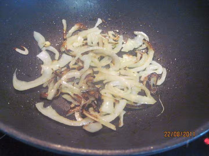 Morue a la sauce tomate et basilic cougettes
