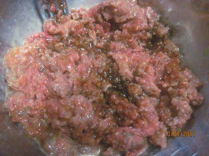 Nouille chinoise aux boulettes de viande hachee
