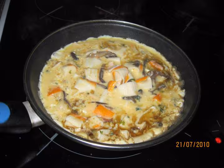 Omelette au surimi et au pleurotes