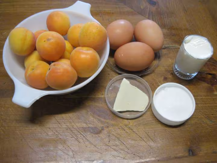 Omelette sucree aux abricots