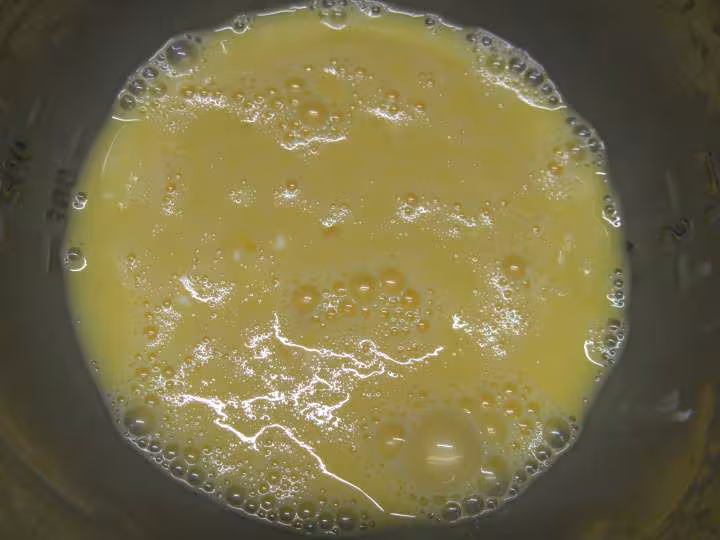 Omelette sucree aux abricots